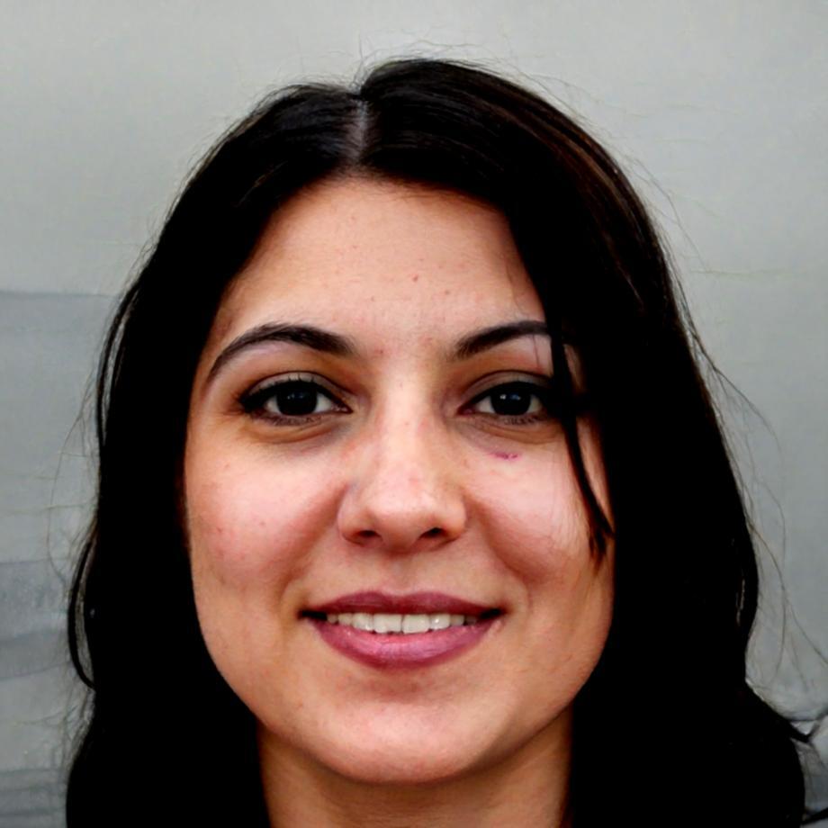 Retrato de Esperanza Marín, estudiante destacada del mes